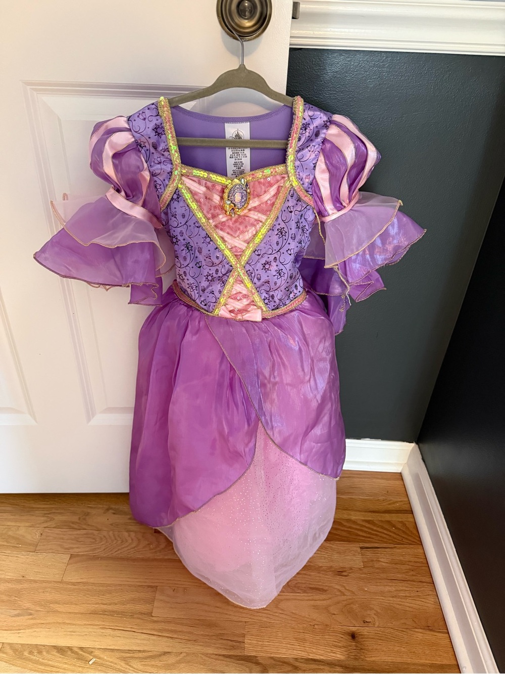 Disney Rapunzel Tangled Princess costume dress size 5/6 girls